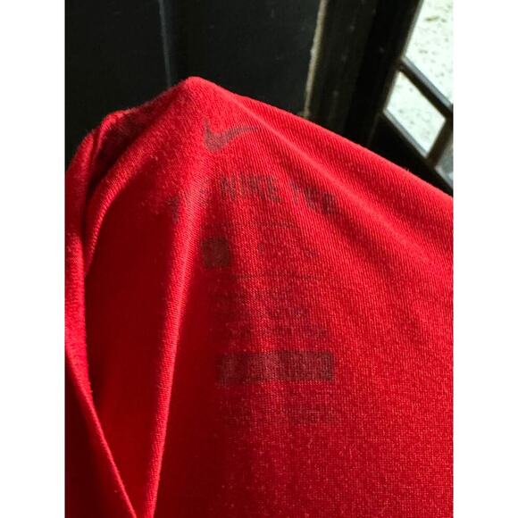 NIKE Dri-Fit Red Ohio State University Buckeyes Black T-shirt Size small - Picture 4 of 4